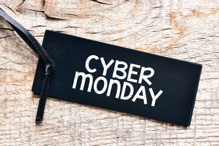 Ruf zur Rabattschlacht: Cyber Monday-Schild