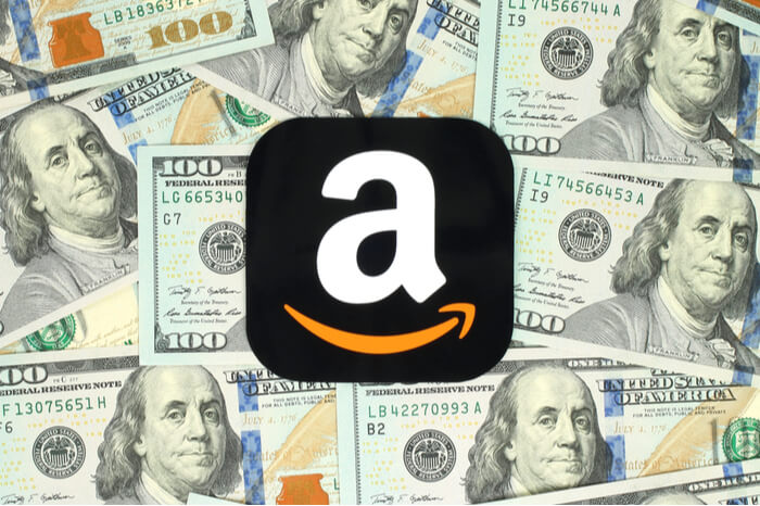 Amazon-Logo auf Geldscheinen