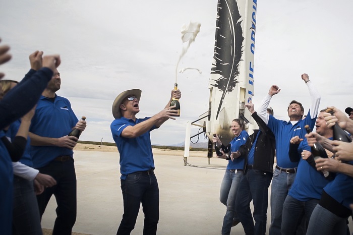 Blue Origin Team feiert