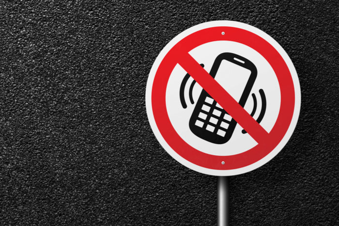 Handy-Verbot als Verkehrsschild
