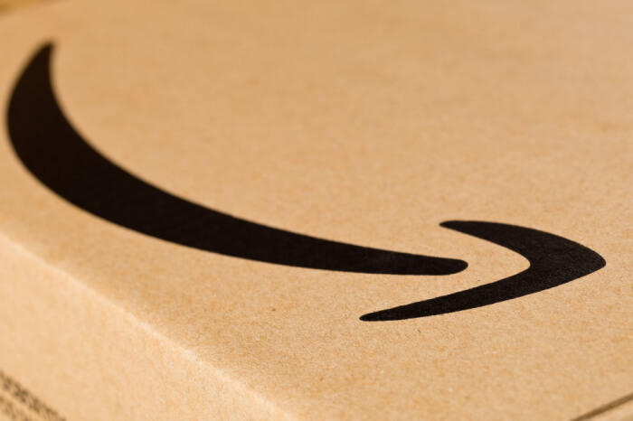 Amazon Smile auf einem Paket
