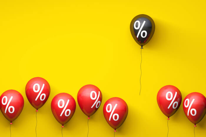 Rabattaktion bei Amazon: Prozentzeichen auf Ballons
