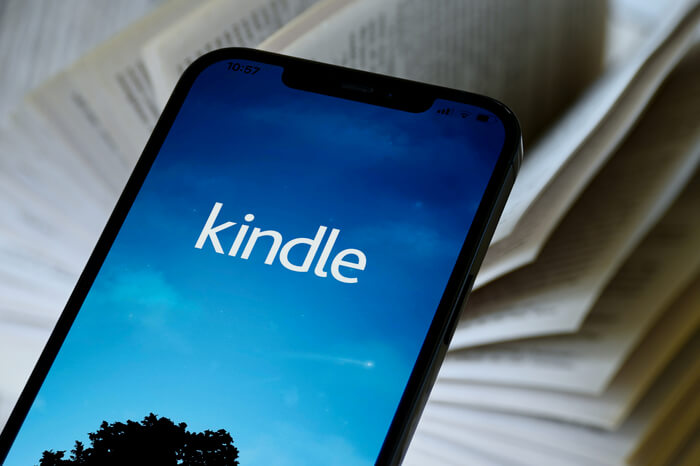 Amazons Buchplattform Kindle auf einem Smartphone