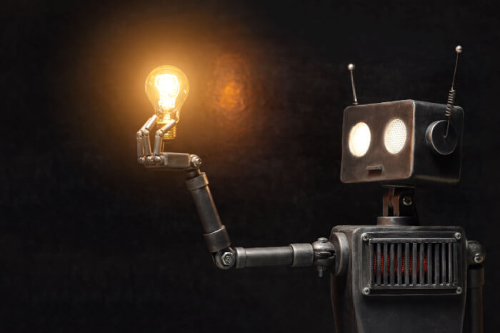 Künstliche Intelligenz: Roboter mit Glühbirne