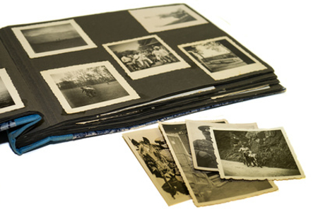 Fotoalbum mit Fotos aus dem Krieg